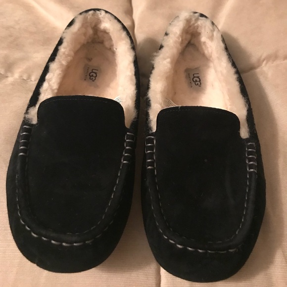 UGG Ansley Loafer/Moccasins size 12 Like New! - Picture 1 of 7